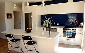Family Holiday Home- Lake Hawea Haven
